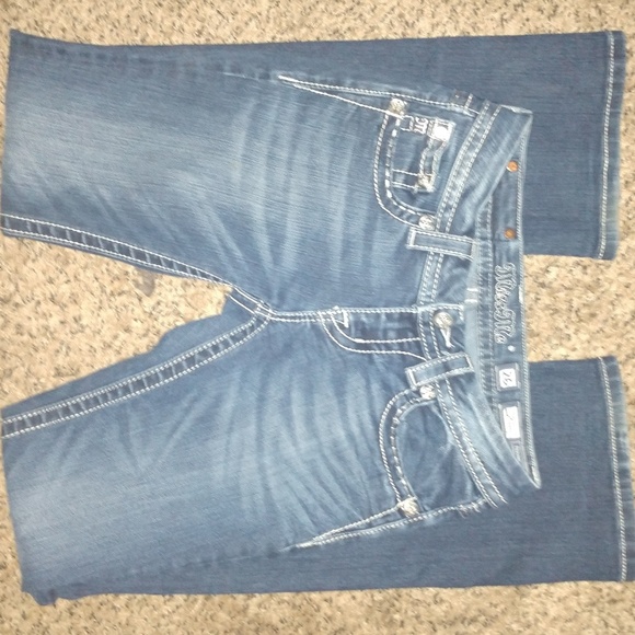 Miss Me Signature Boot 26x33 - Picture 5 of 8